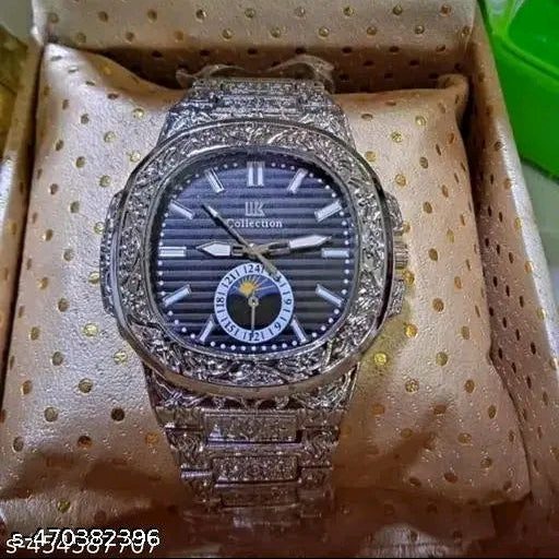 The Artisan Grandeur: Ornate Filigree & Celestial Complication