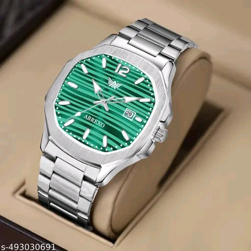 The Zenith Nautilus: Geometric Precision & Textured Elegance