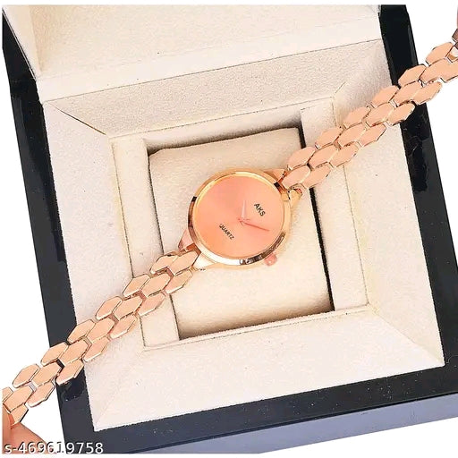 The Hexagon Chic: Minimalist Face & Scale-Link Bracelet