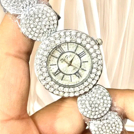 The Lumina Radiance: Full Pavé Stone-Set Luxury Bangle
