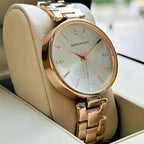 The Horizon Luxe: Minimalist Sunray Dial & Premium Link
