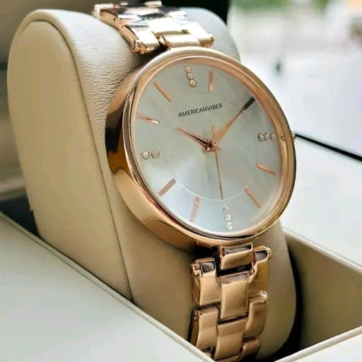 The Horizon Luxe: Minimalist Sunray Dial & Premium Link