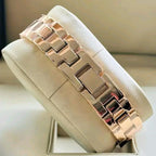 The Horizon Luxe: Minimalist Sunray Dial & Premium Link